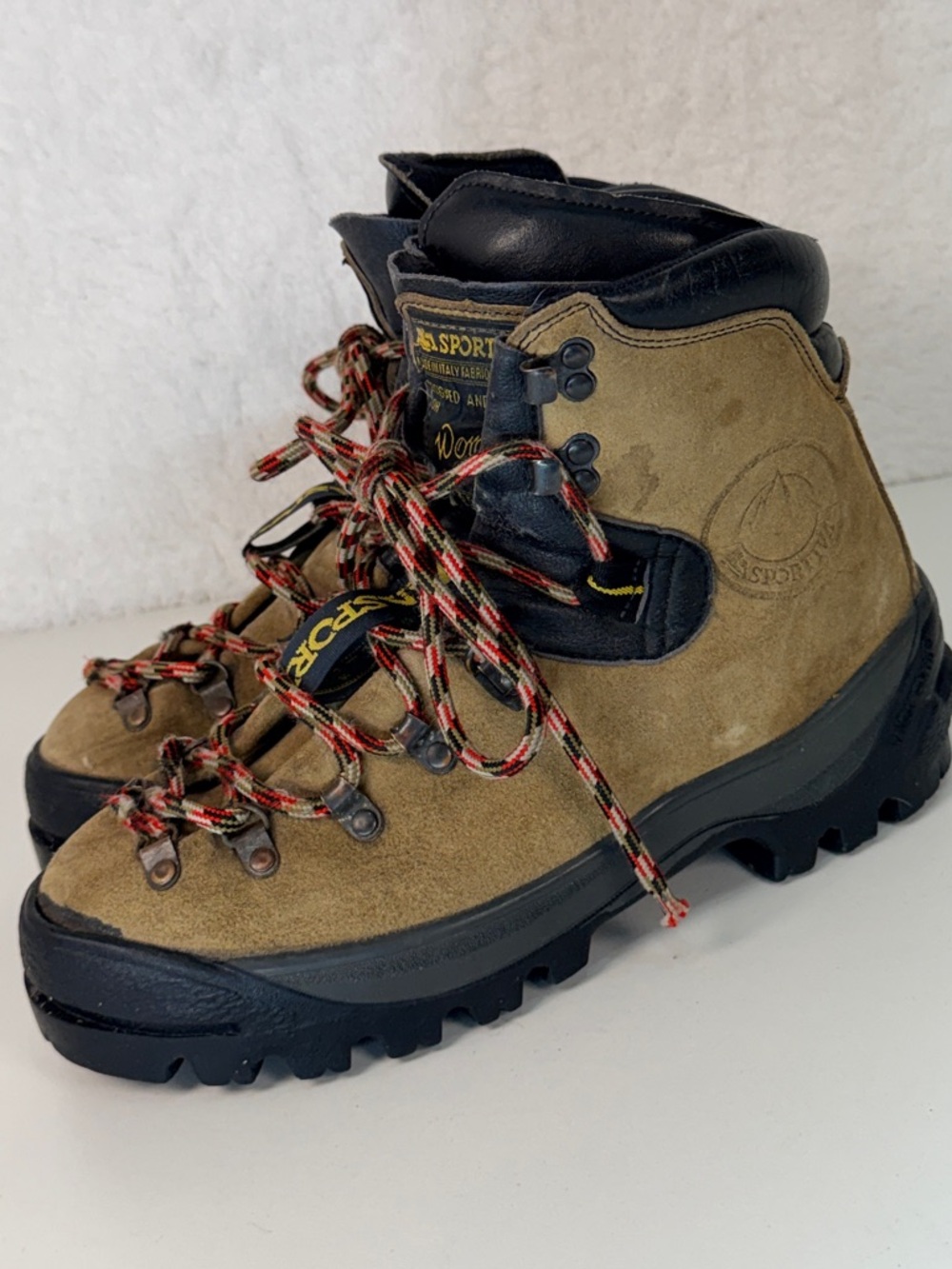 La Sportiva Suede Hiking Boots Vibram Sole Tan EU 41.5 Trail Us Size 10 outdoors